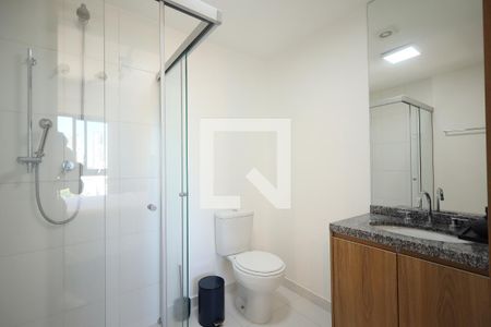 Banheiro  de kitnet/studio para alugar com 1 quarto, 25m² em Brooklin, São Paulo