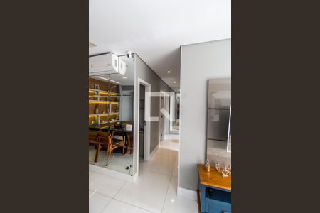 Corredor de apartamento à venda com 3 quartos, 92m² em Alphaville Empresarial, Barueri