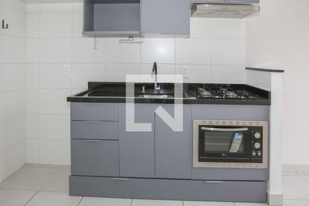 Sala e Cozinha de apartamento para alugar com 1 quarto, 31m² em Bom Retiro, São Paulo