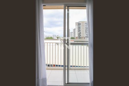 Vista da Sala e Cozinha de apartamento para alugar com 1 quarto, 31m² em Bom Retiro, São Paulo