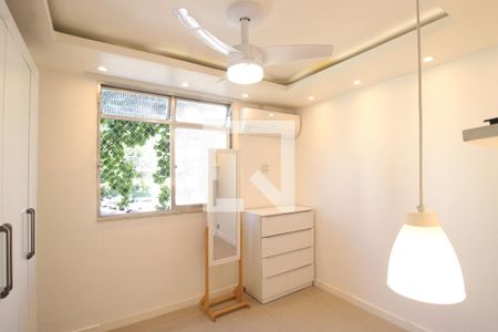 Quarto 2 de apartamento para alugar com 2 quartos, 40m² em Taquara, Rio de Janeiro