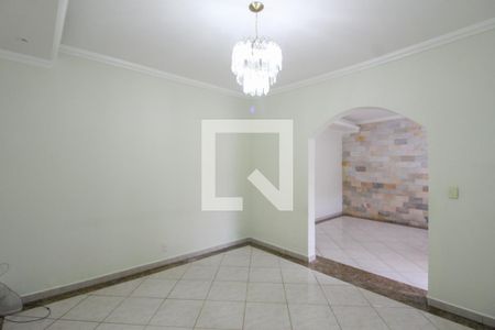 Sala 2 de casa para alugar com 3 quartos, 120m² em Canaa, Belo Horizonte