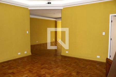 Apartamento para alugar com 3 quartos, 218m² em Cerqueira César, São Paulo