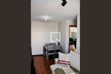 Detalhe - Sala e Sala de Jantar de apartamento para alugar com 2 quartos, 44m² em Jardim Iris, São Paulo