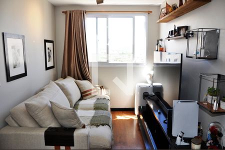 Detalhe - Sala e Sala de Jantar de apartamento para alugar com 2 quartos, 44m² em Jardim Iris, São Paulo