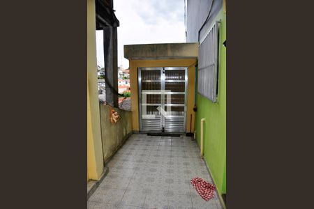 Detalhe - Área de Serviço e Quintal de casa para alugar com 1 quarto, 60m² em Jardim Vivan, São Paulo