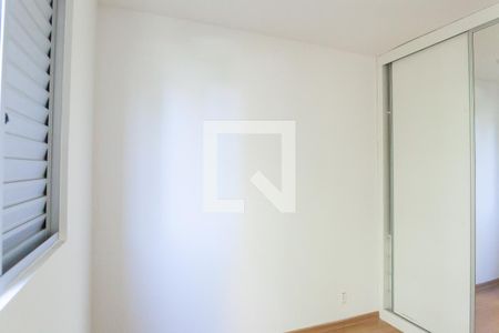quarto 1 de apartamento para alugar com 3 quartos, 120m² em Buritis, Belo Horizonte