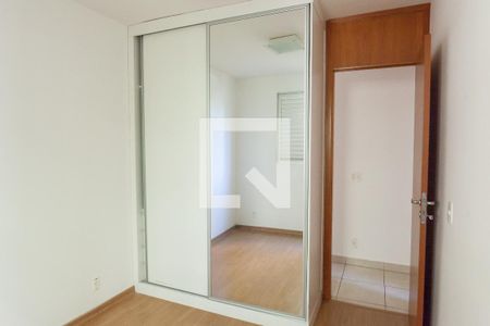 quarto 1 de apartamento para alugar com 3 quartos, 120m² em Buritis, Belo Horizonte