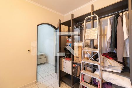 Quarto 1 de casa para alugar com 2 quartos, 100m² em Vila Raquel, São Paulo