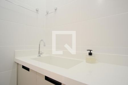 Banheiro de kitnet/studio para alugar com 1 quarto, 24m² em Tatuapé, São Paulo