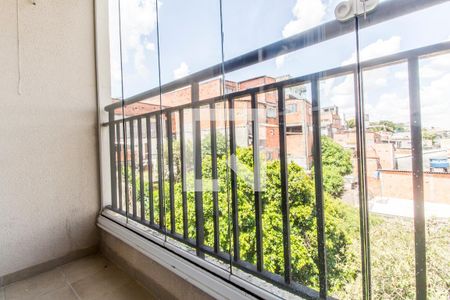 Varanda de apartamento para alugar com 2 quartos, 45m² em Parque Roseira, Carapicuíba