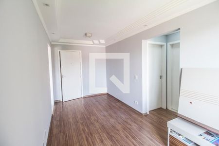 Sala  de apartamento para alugar com 2 quartos, 45m² em Parque Roseira, Carapicuíba