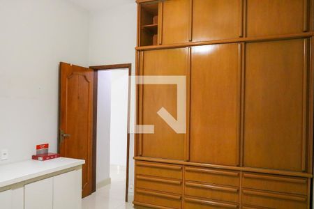 Quarto 1 de apartamento para alugar com 2 quartos, 75m² em Méier, Rio de Janeiro