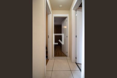 Corredor de apartamento à venda com 2 quartos, 43m² em Jardim Monte Alegre, Taboão da Serra