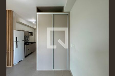 Quarto  de kitnet/studio à venda com 0 quarto, 25m² em Jardim das Acacias, São Paulo