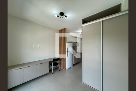 Quarto  de kitnet/studio à venda com 0 quarto, 25m² em Jardim das Acacias, São Paulo