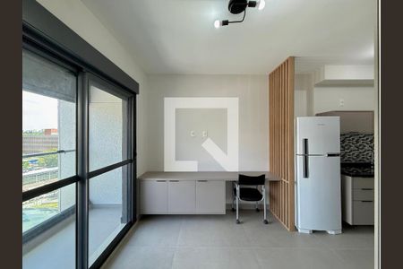 Quarto  de kitnet/studio à venda com 0 quarto, 25m² em Jardim das Acacias, São Paulo