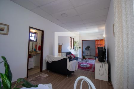 Sala 2 de casa à venda com 4 quartos, 230m² em Brás de Pina, Rio de Janeiro