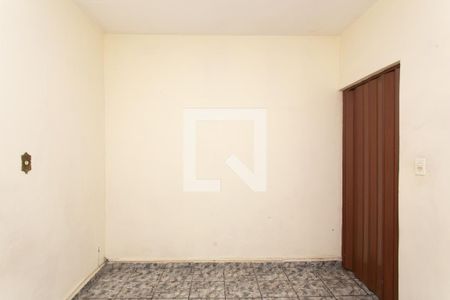 Quarto 1 de casa para alugar com 3 quartos, 120m² em Itaquera, São Paulo
