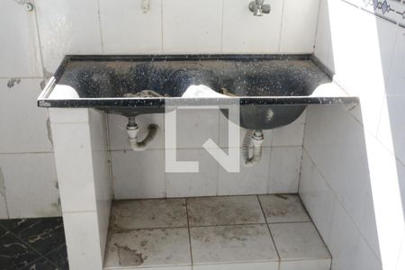 Área de Serviço de casa para alugar com 2 quartos, 400m² em Jardim Alvorada, Nova Iguaçu