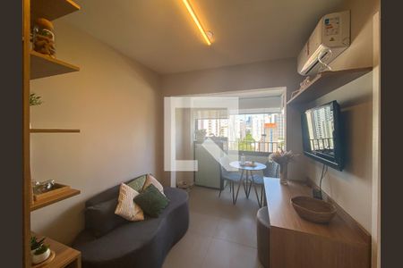 Sala de apartamento para alugar com 1 quarto, 26m² em Vila Olímpia, São Paulo