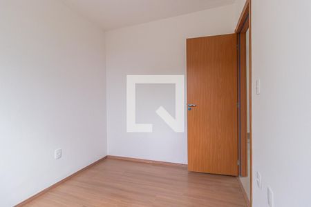 Quarto 1 de apartamento para alugar com 2 quartos, 44m² em Cidade Industrial, Curitiba