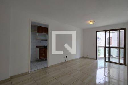 Sala de apartamento para alugar com 2 quartos, 71m² em Barra Olímpica, Rio de Janeiro