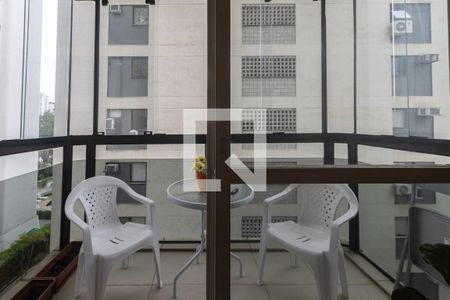 Varanda da Sala de apartamento à venda com 2 quartos, 82m² em Vila Nova Conceição, São Paulo