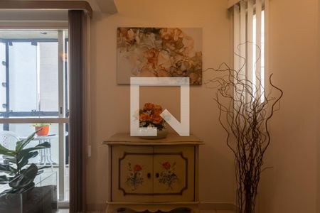 Sala de apartamento à venda com 2 quartos, 82m² em Vila Nova Conceição, São Paulo