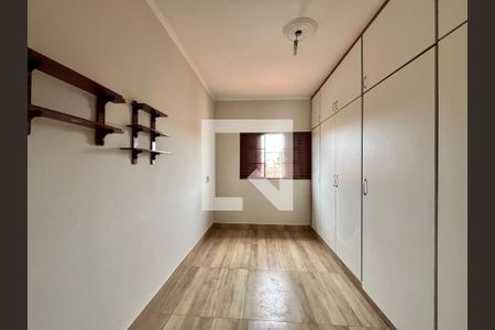 Quarto 1 de casa à venda com 3 quartos, 180m² em Jardim Independência, Campinas