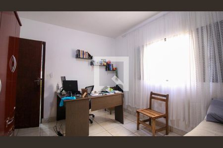 Casa à venda com 3 quartos, 155m² em Vila Elze, São Paulo