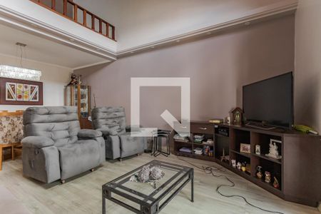 Sala de casa à venda com 4 quartos, 317m² em Chácara das Pedras, Porto Alegre