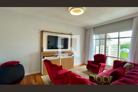 Sala de TV de apartamento à venda com 3 quartos, 166m² em Cerqueira César, São Paulo