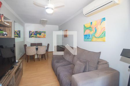 Sala de apartamento à venda com 3 quartos, 81m² em Nonoai, Porto Alegre