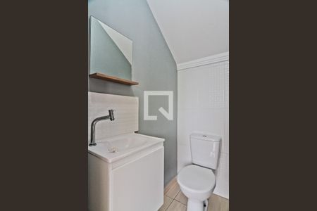 Lavabo de casa para alugar com 2 quartos, 60m² em Jaraguá, São Paulo