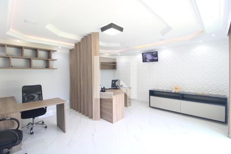 Escritório de casa para alugar com 3 quartos, 380m² em Interlagos, São Paulo