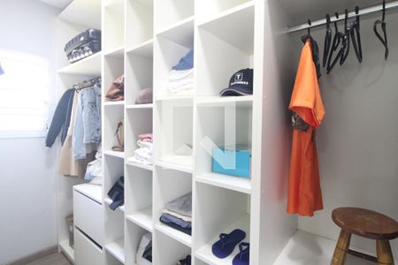 Closet da suíte 1 de casa para alugar com 3 quartos, 380m² em Interlagos, São Paulo