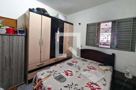 Quarto 1 de casa à venda com 3 quartos, 253m² em Vila Lemos, Campinas