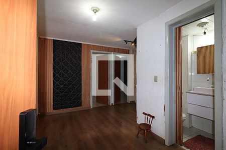 Sala de apartamento para alugar com 2 quartos, 45m² em Mário Quintana, Porto Alegre