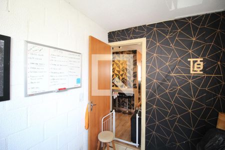 Quarto 1 de apartamento para alugar com 2 quartos, 45m² em Mário Quintana, Porto Alegre