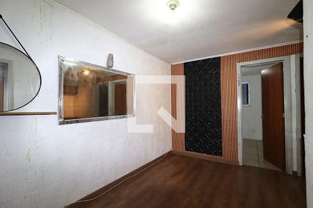 Sala de apartamento para alugar com 2 quartos, 45m² em Mário Quintana, Porto Alegre