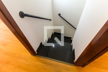 Escada de casa de condomínio à venda com 2 quartos, 61m² em Vila Progresso (zona Leste), São Paulo
