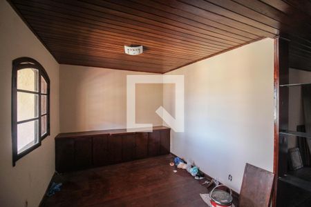 Casa para alugar com 3 quartos, 300m² em Centro, Belford Roxo