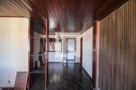 Casa para alugar com 3 quartos, 300m² em Centro, Belford Roxo
