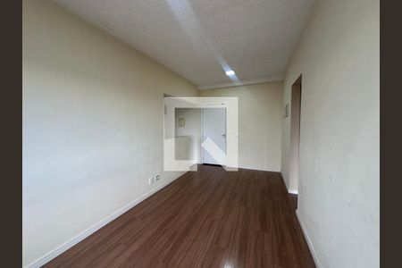 Sala de apartamento para alugar com 2 quartos, 55m² em Jardim Belval, Barueri