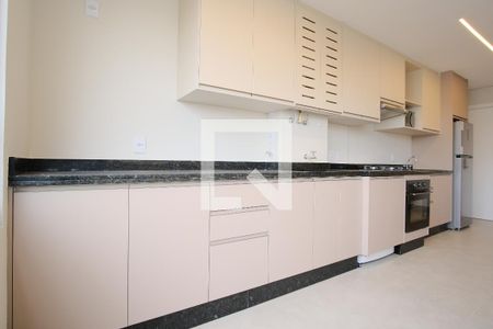 Cozinha e Área de Serviço de apartamento para alugar com 2 quartos, 65m² em Vila Azevedo, São Paulo