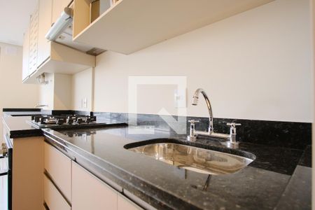 Cozinha e Área de Serviço de apartamento para alugar com 2 quartos, 65m² em Vila Azevedo, São Paulo