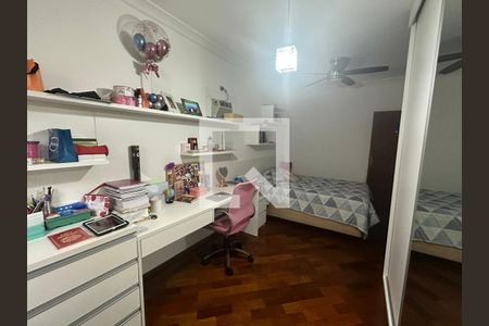 Quarto de casa de condomínio para alugar com 4 quartos, 357m² em Vila Zeze, Jacareí