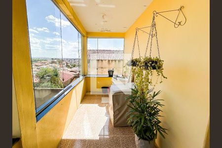 Casa à venda com 4 quartos, 290m² em Canaa, Belo Horizonte