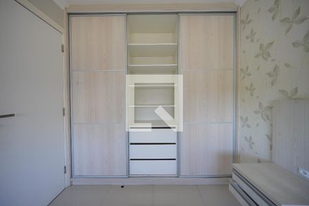 Quarto 1  de apartamento para alugar com 3 quartos, 70m² em Coqueiros, Florianópolis